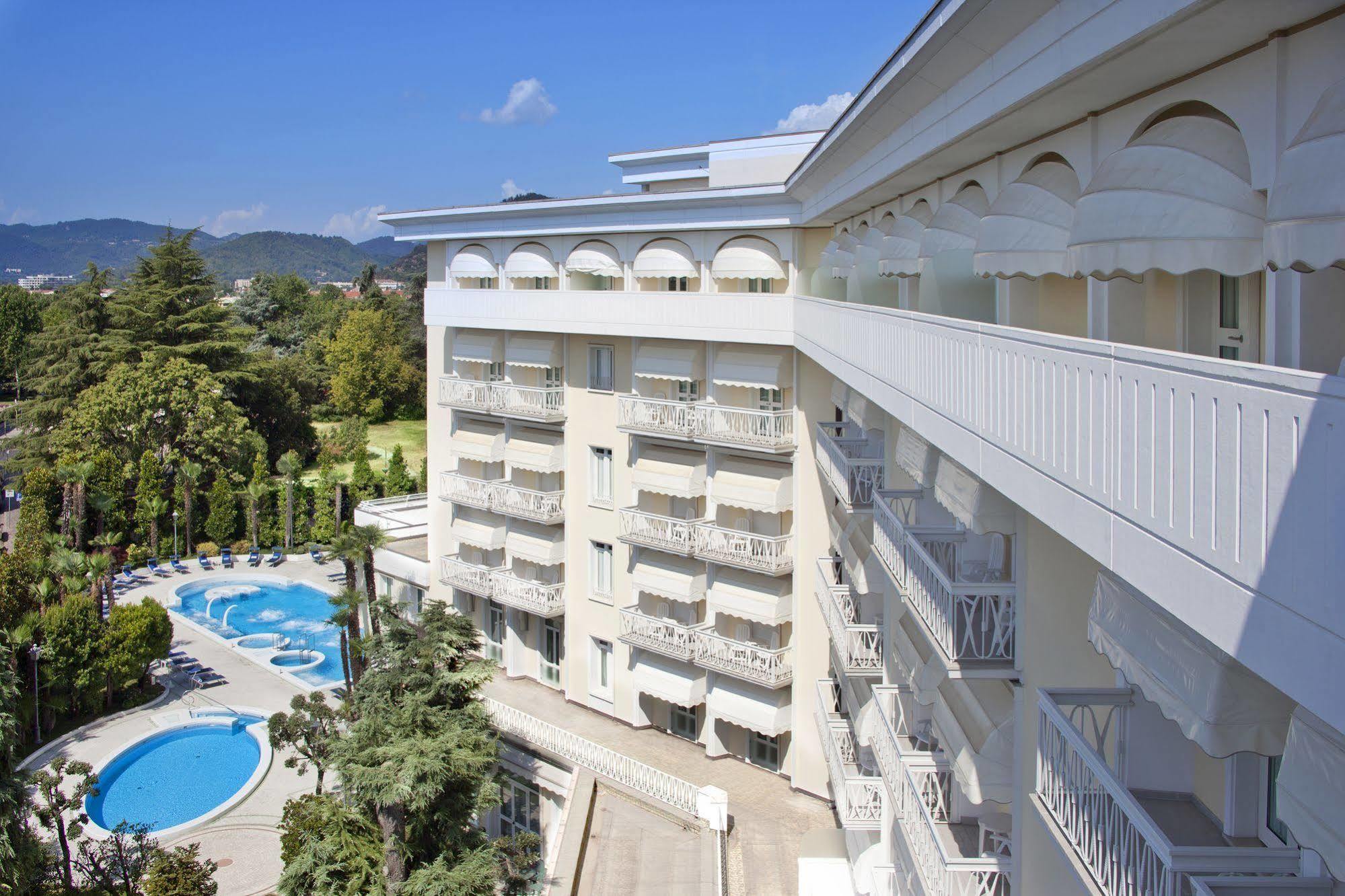 Hotel Due Torri Abano Terme Exterior photo