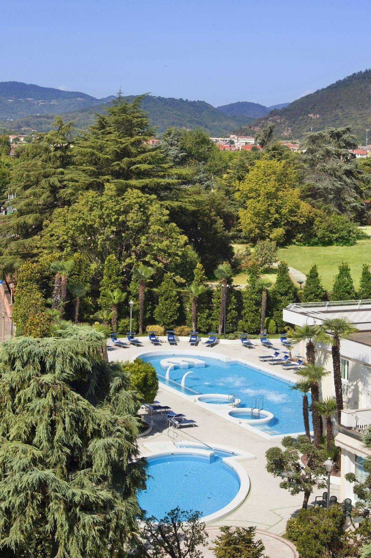Hotel Due Torri Abano Terme Exterior photo